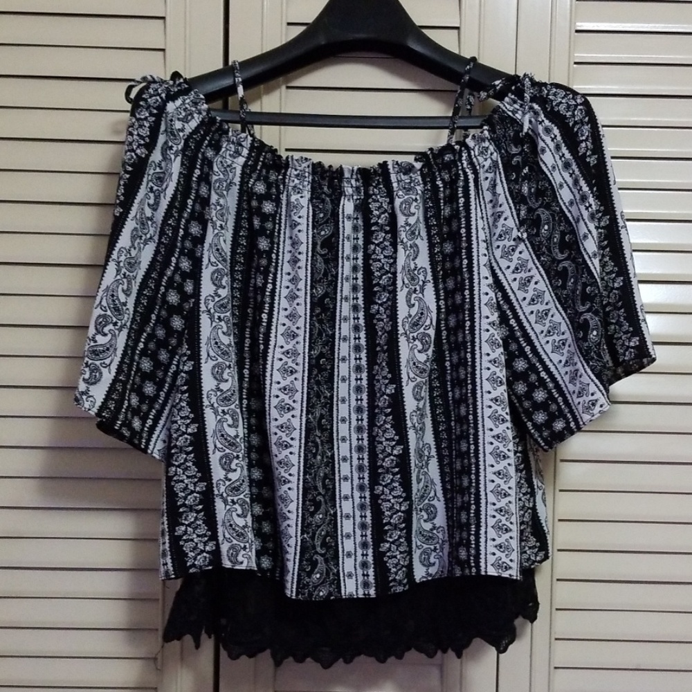 Off the shoulder summer shirt